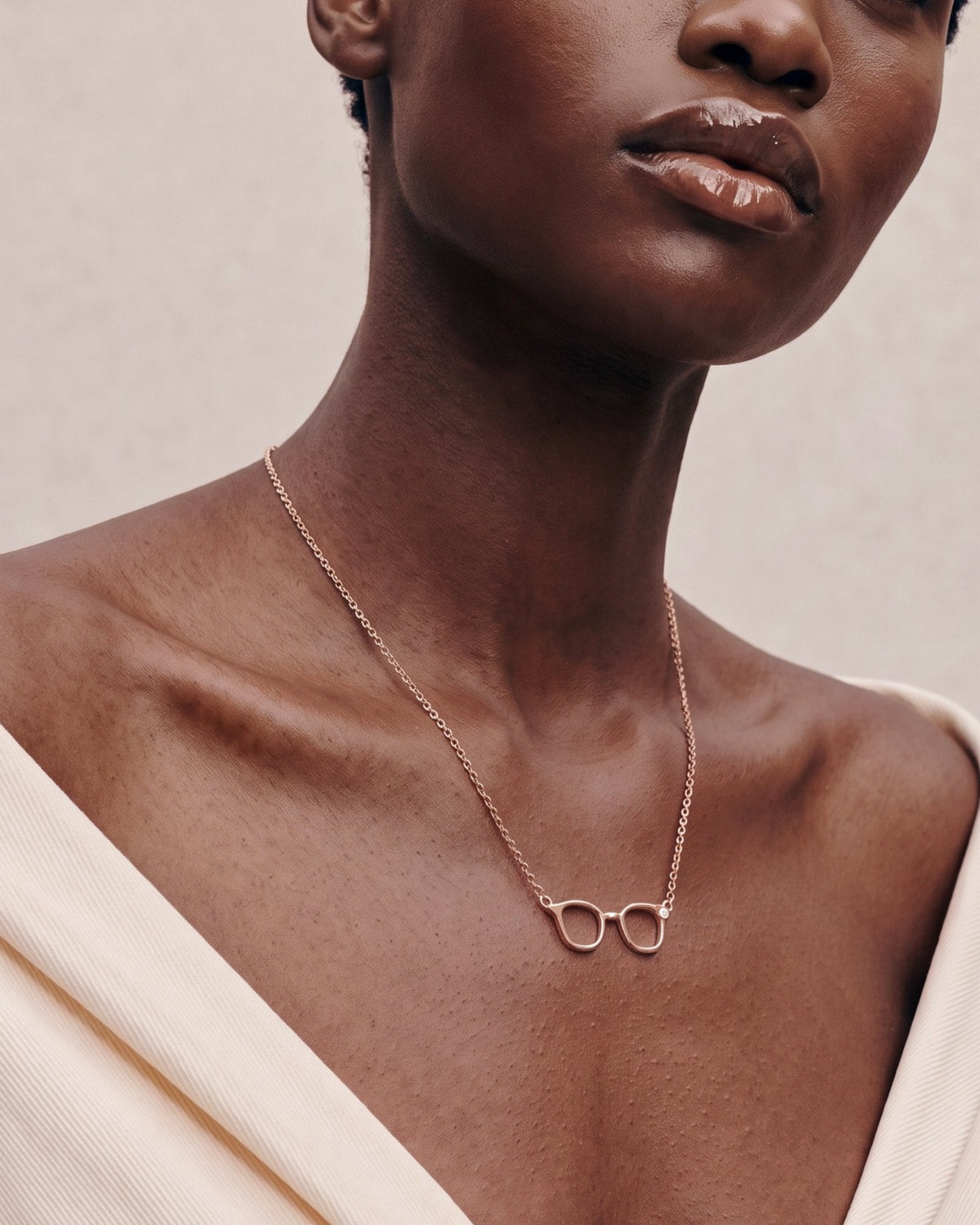 The Choti 18K gold glasses necklace with a diamond by House of Rednam